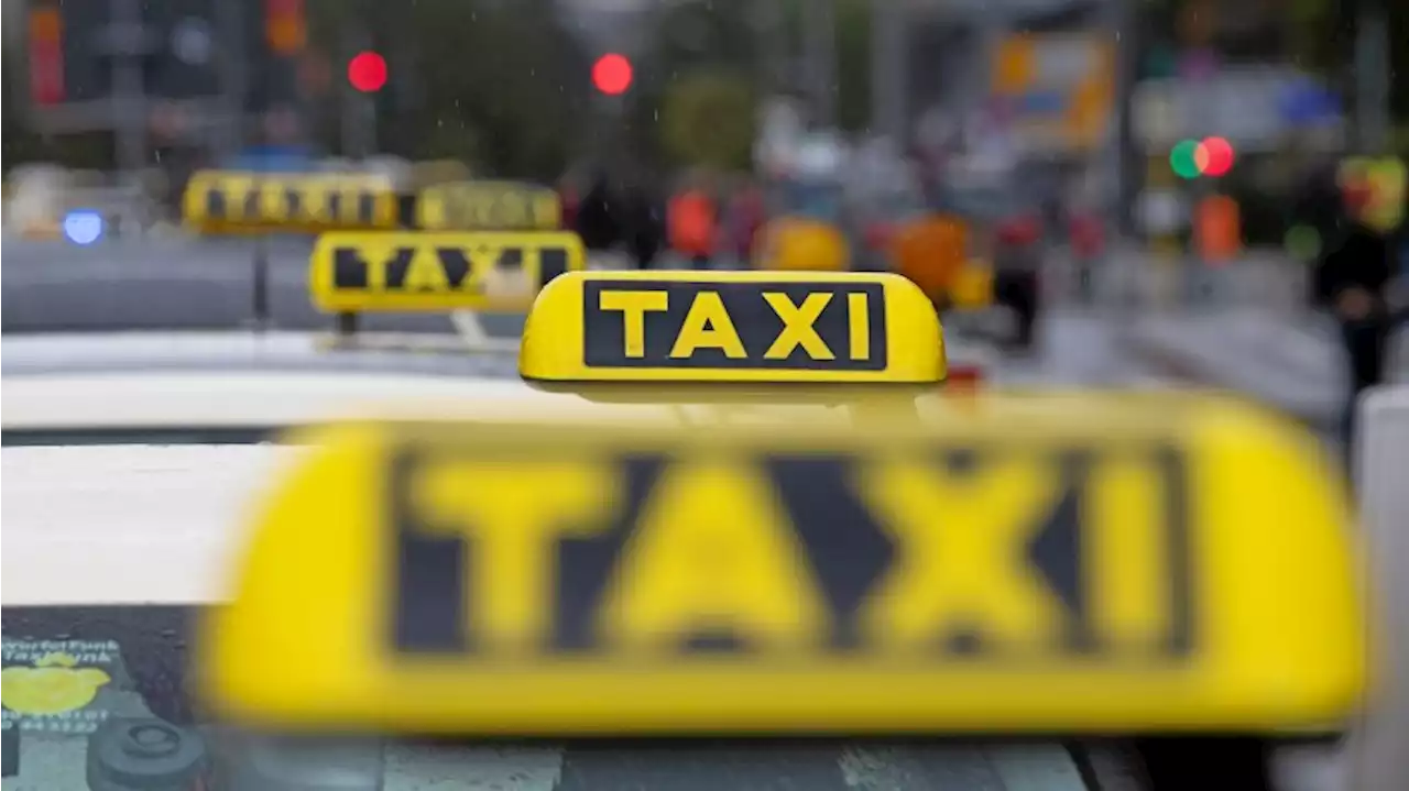 Mehr Berliner Taxis am BER