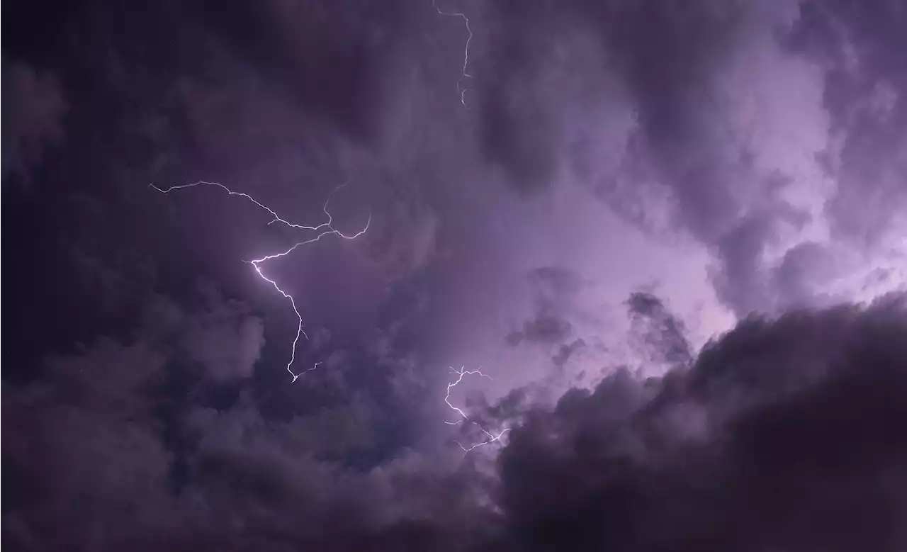 Ein Toter bei Unwetter in Oberbayern - Stromleitungen zerstört