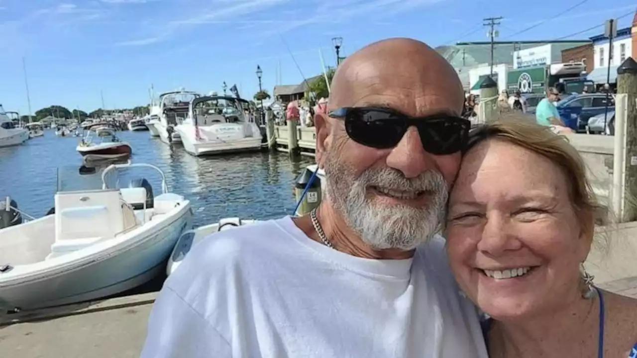 Coast Guard urgently search for missing couple hundreds of miles off Atlantic Coast