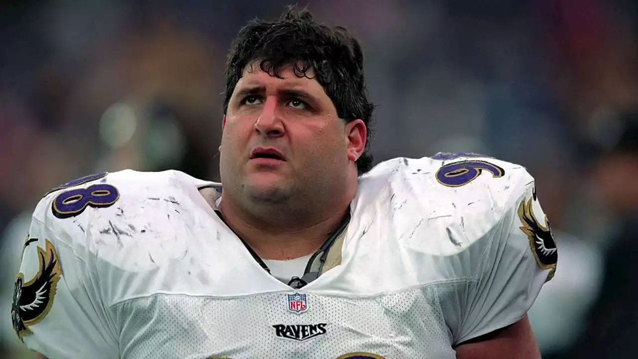 NFL legend Tony Siragusa dies at the age of 55