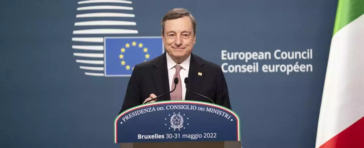 Draghi tassa le imprese del gas per tagliare le bollette. Ma non scalfisce il muro Ue su tetto al prezzo (di G.Colombo e C.Paudice)