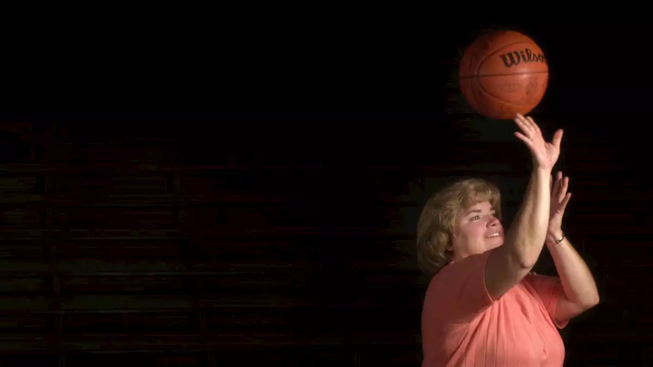 Title IX at 50: Judi Warren led Warsaw to girls basketball title but don't forget Pam Noble