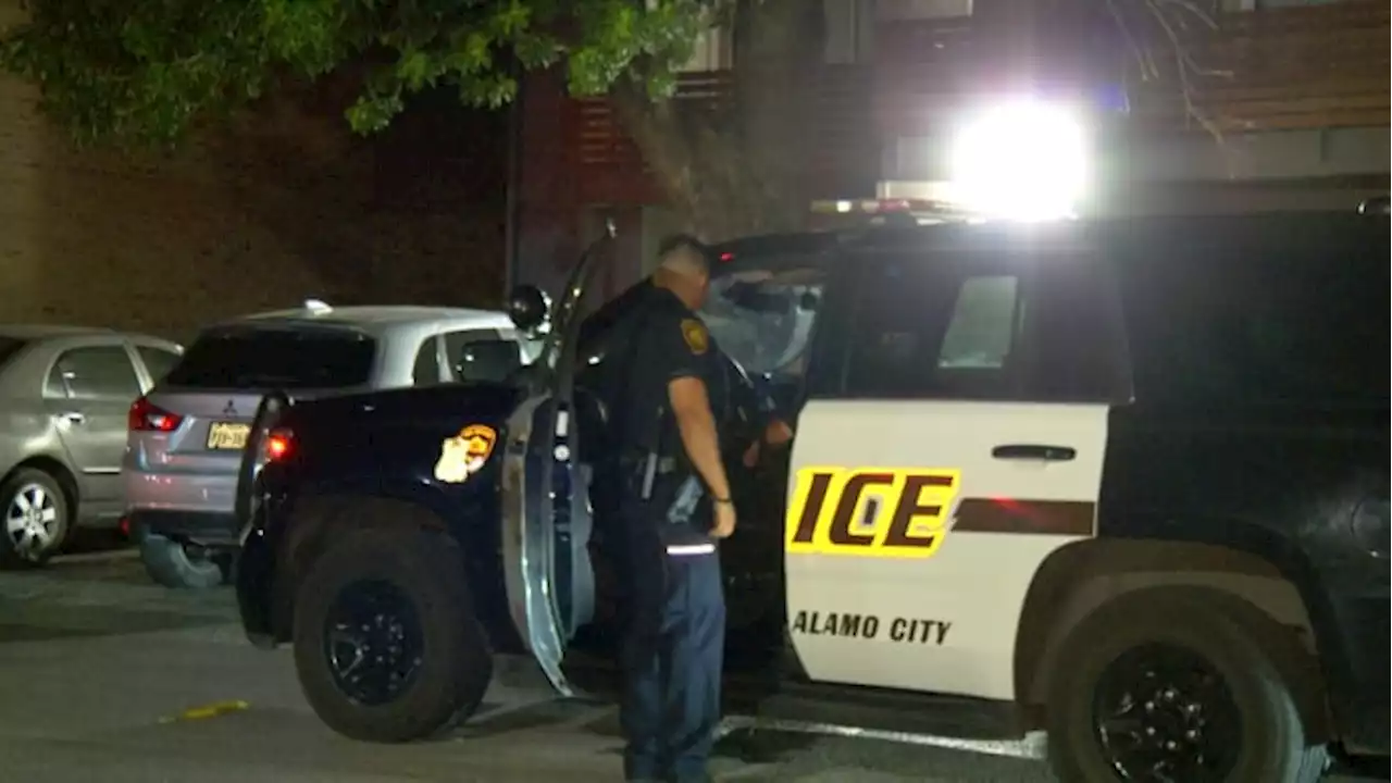 SAPD: Man wounded by gunfire into NE Side apartment window