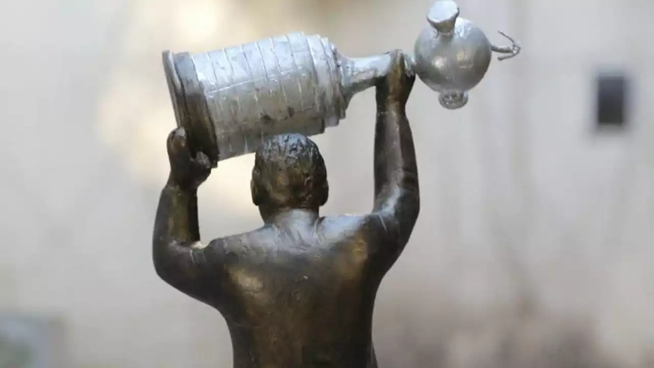 Se viene la estatua de Gallardo en el Monumental