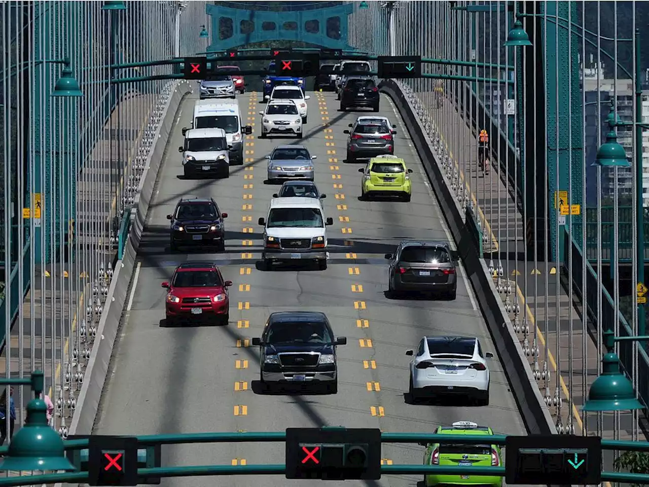 Traffic Alert: Lions Gate Bridge blocked by protesters