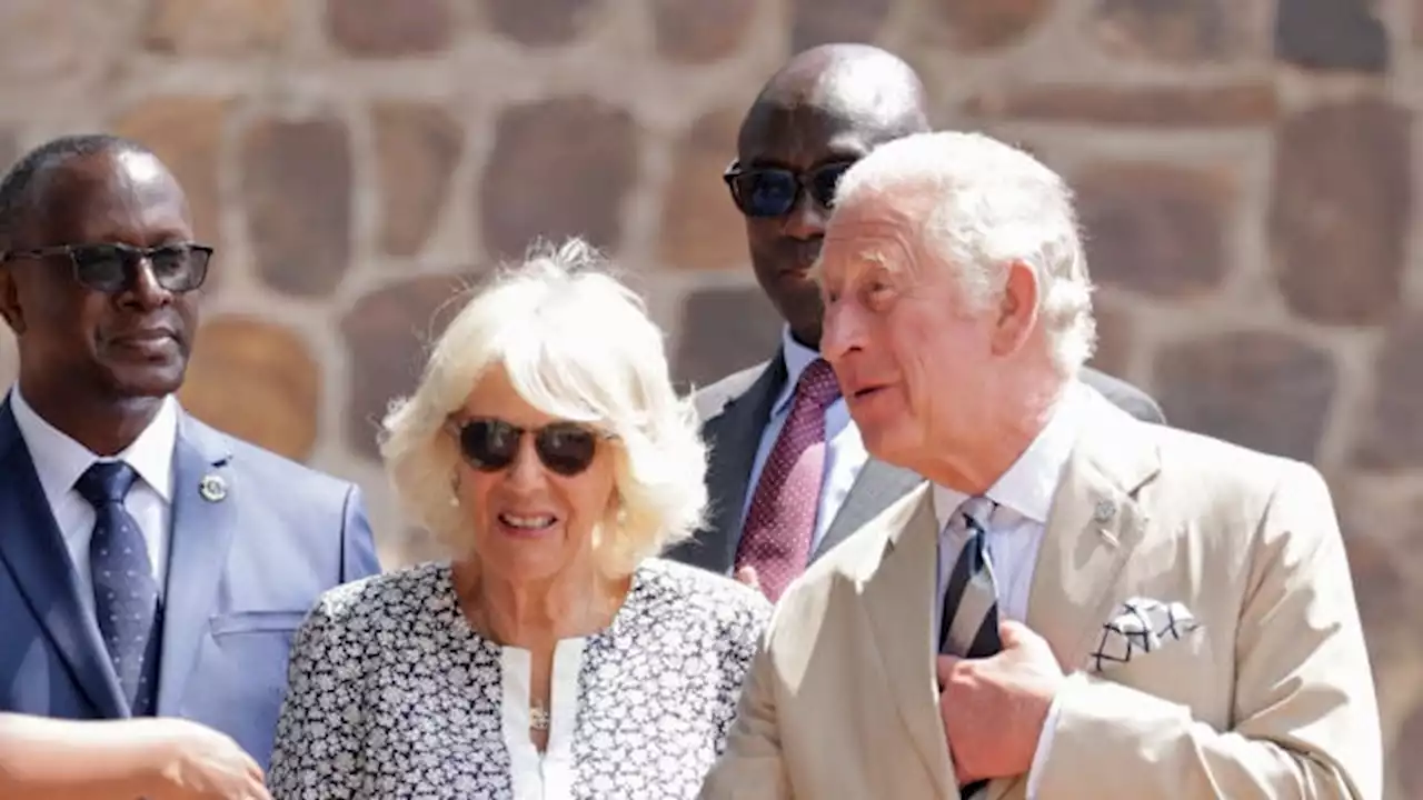 Carlo e Camilla, è iniziato lo storico royal tour in Ruanda: le foto