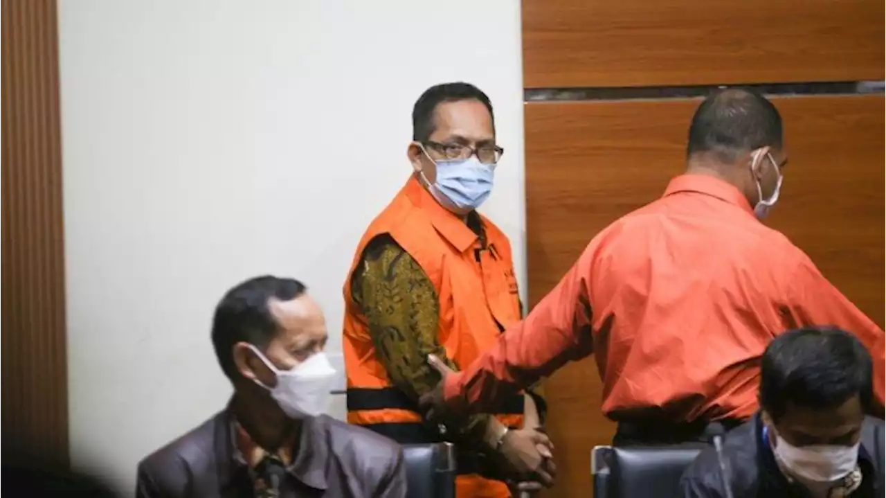 Hakim Itong Didakwa Terima Suap Rp450 Juta Terkait Kasus PT SGP