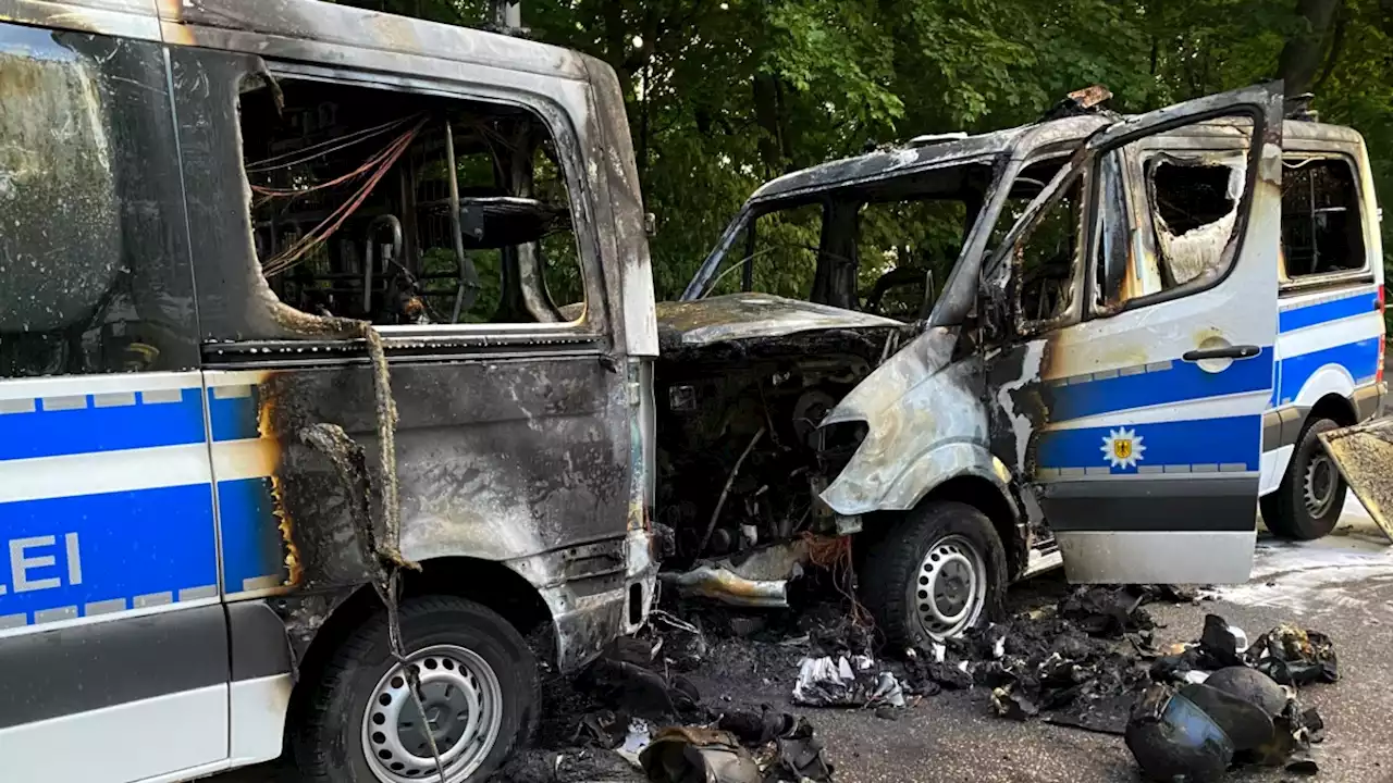 Jelang KTT G7, Kendaraan Polisi Jerman Dibakar