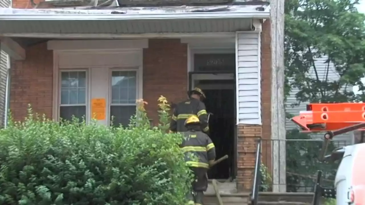 1 dead after Germantown house catches fire, dozen displaced