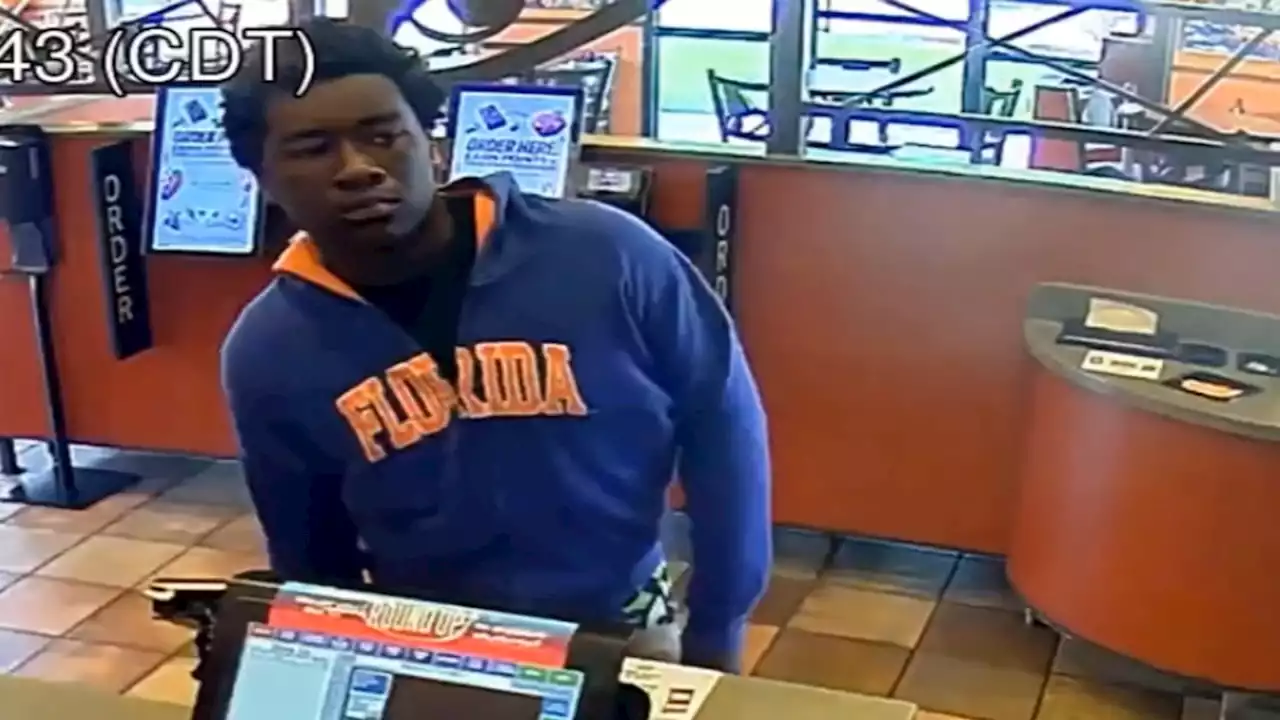 HPD searching for 2 men involved in aggravated robbery at NW Houston fast-food restaurant