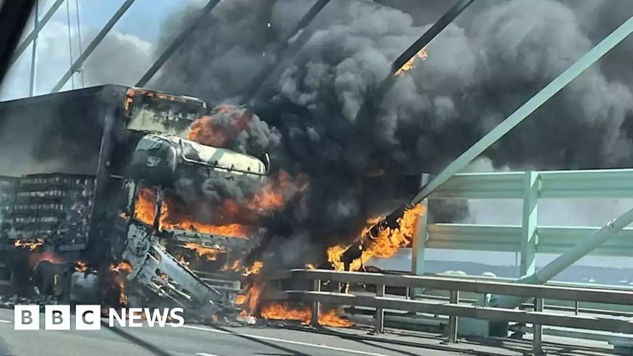 Wine lorry fire partially shuts M4 on Prince of Wales Bridge