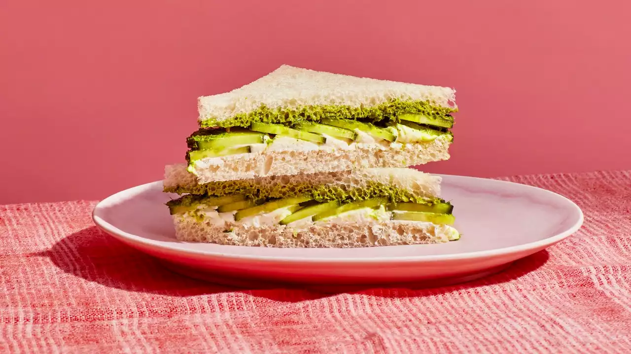 Cucumber and Cilantro Chutney Sandwich