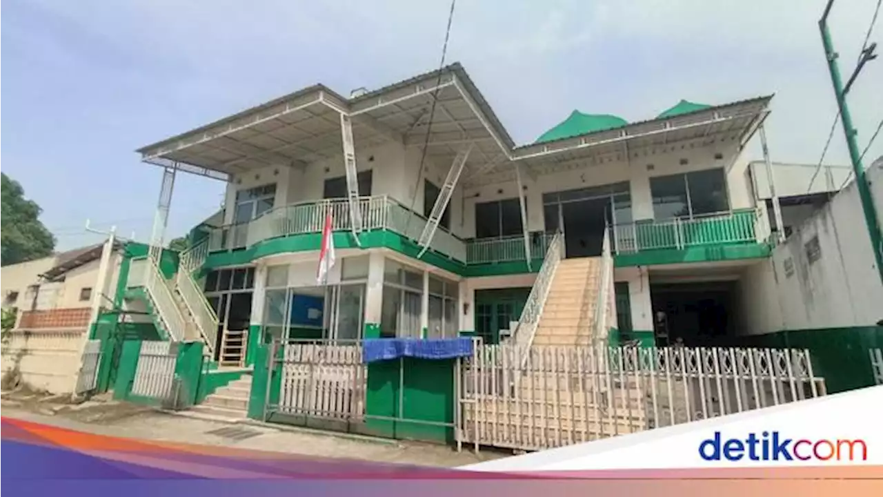 Tak Ada Lagi 'Khilafatul Muslimin' di Ponpes Bekasi, Merah Putih Berkibar