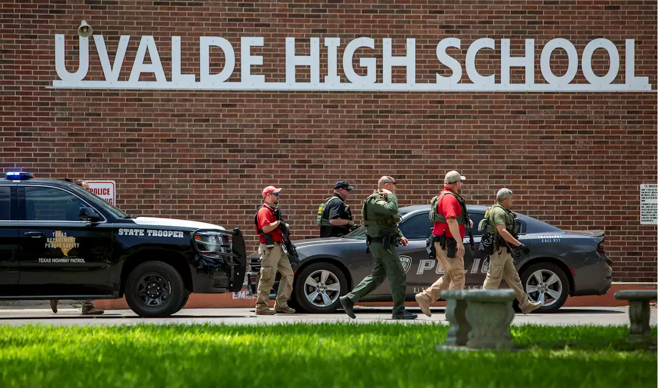 Nach Schulmassaker in Texas - Zuständiger Polizeichef beurlaubt