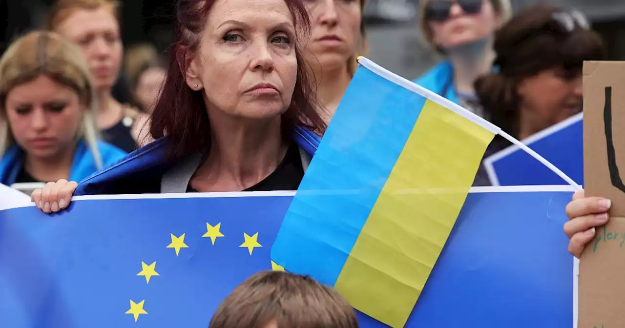 Ucraina candidata all'ingresso nell'Unione europea: il Consiglio Ue dà il via libera. Ok anche alla Moldavia - Il Fatto Quotidiano