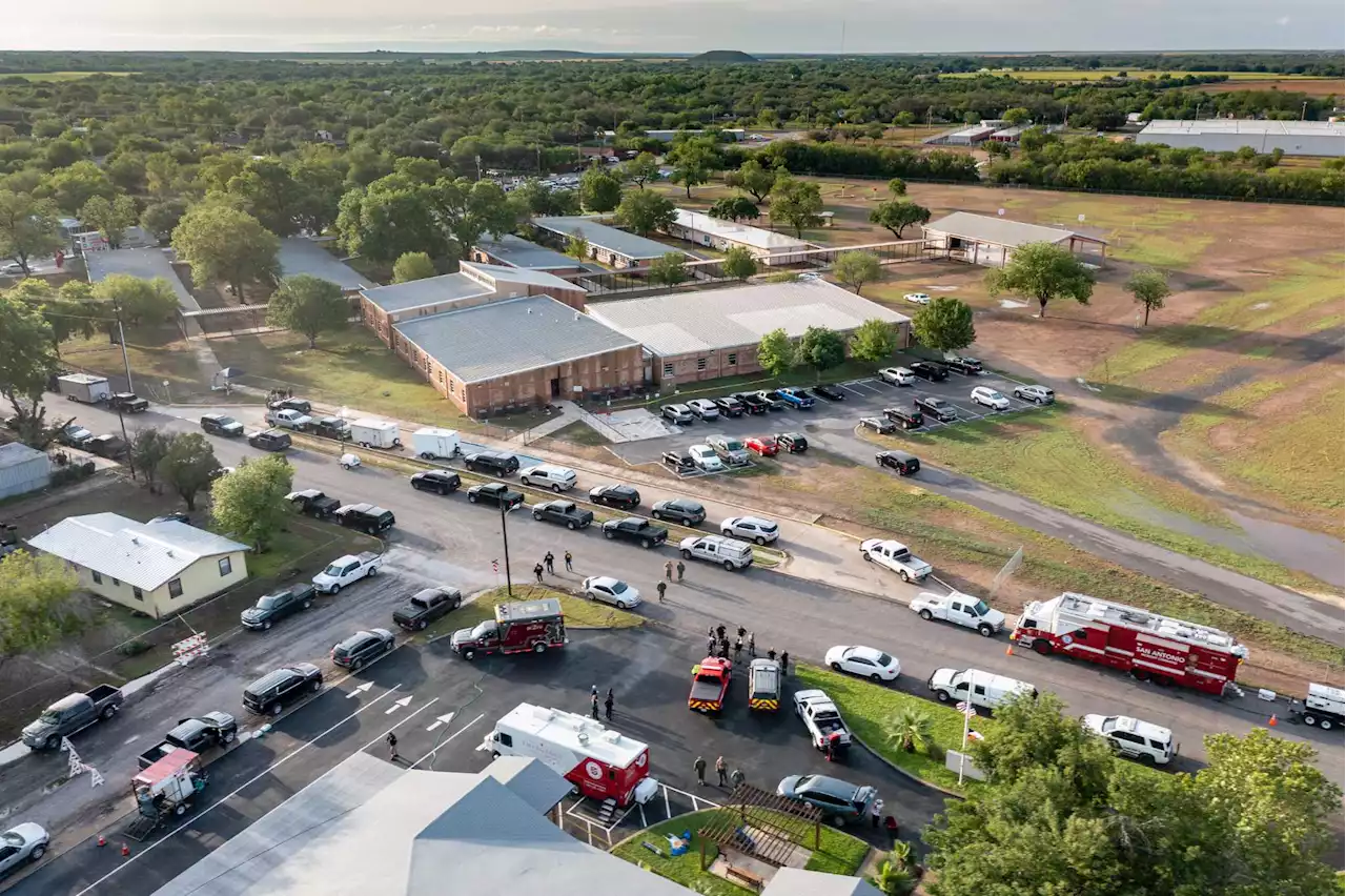 Robb Elementary set to be demolished, Uvalde mayor confirms