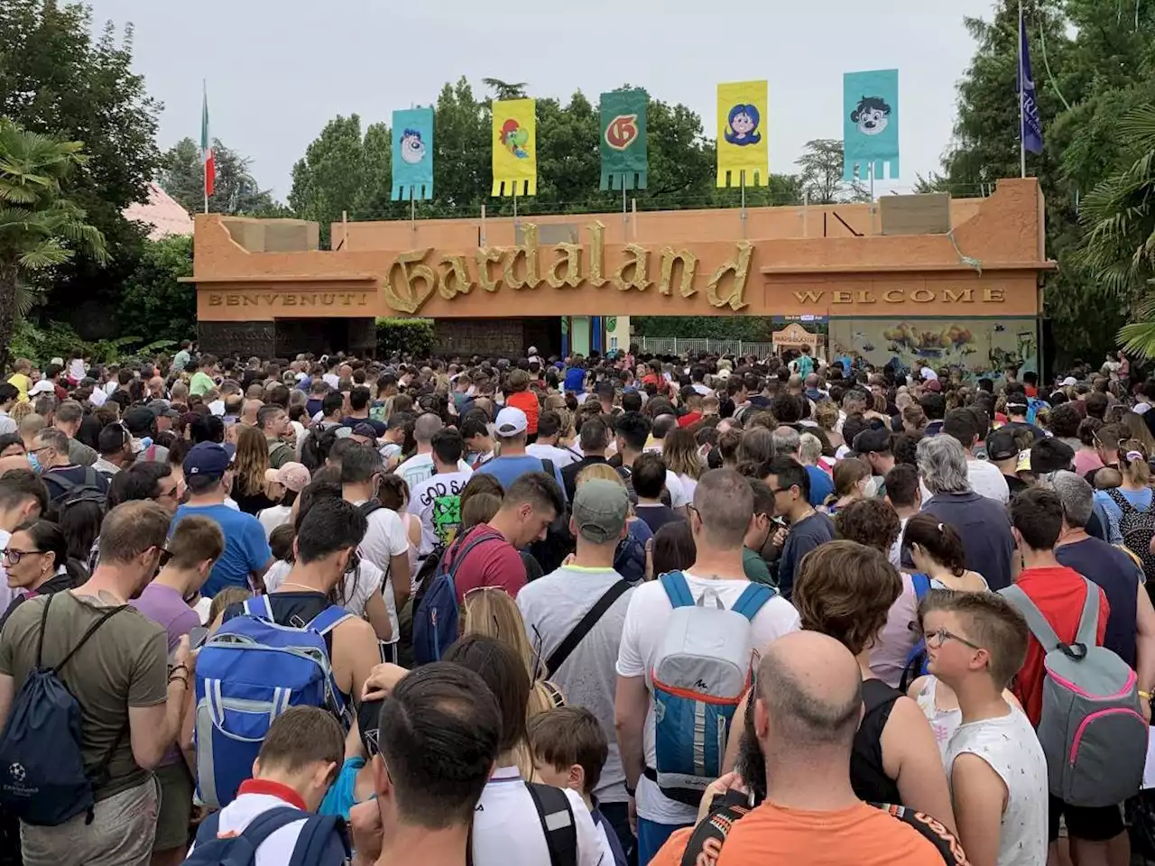 Gardaland fa retromarcia: 30 assunzioni per tenere aperto fino a notte