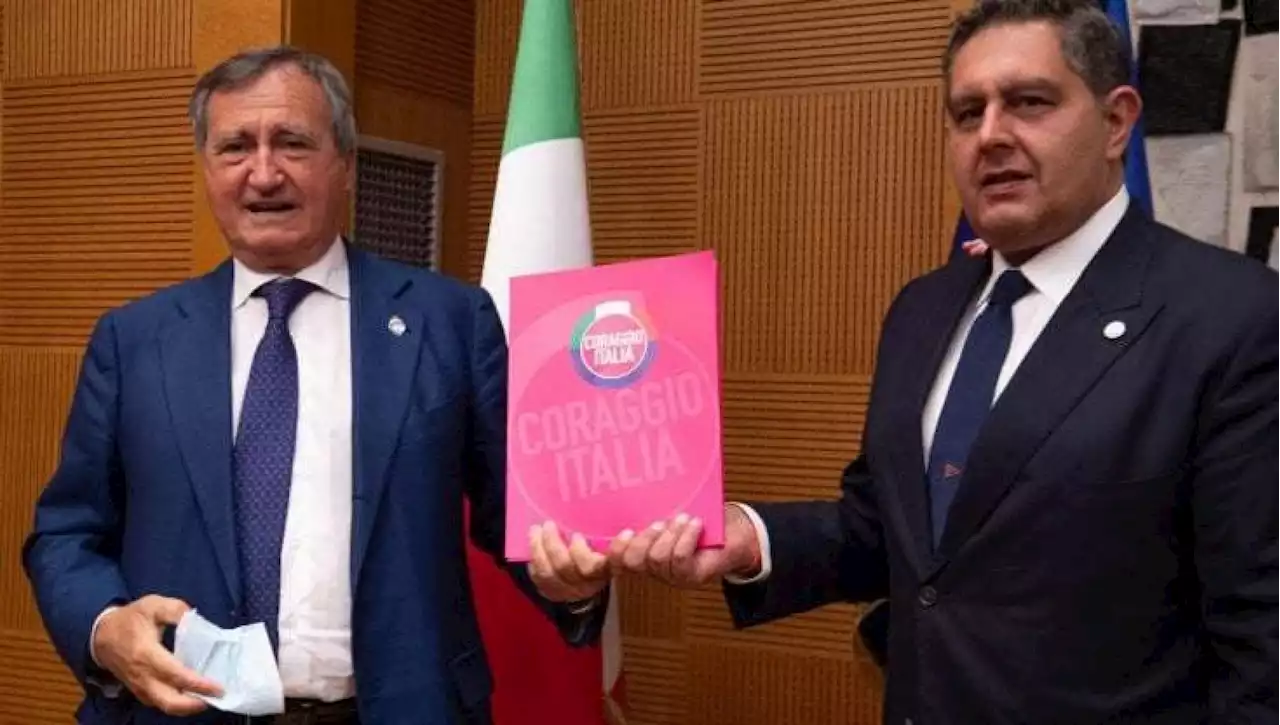 Coraggio Italia si scioglie: è l'effetto domino della scissione 5S. Per Toti e Brugnaro obiettivo nuovo Centro con Di Maio