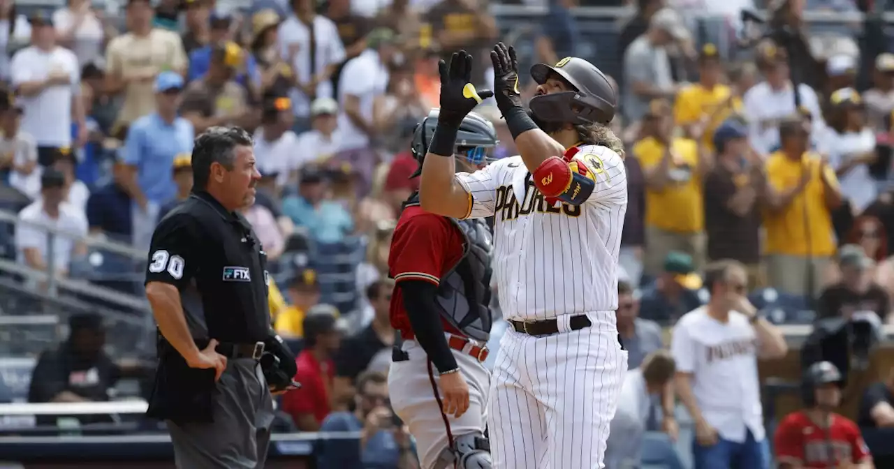 Padres rout Diamondbacks to complete series sweep