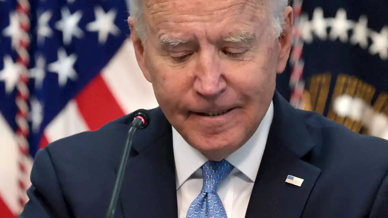 ‘Chorus of people’ throwing Biden under the bus