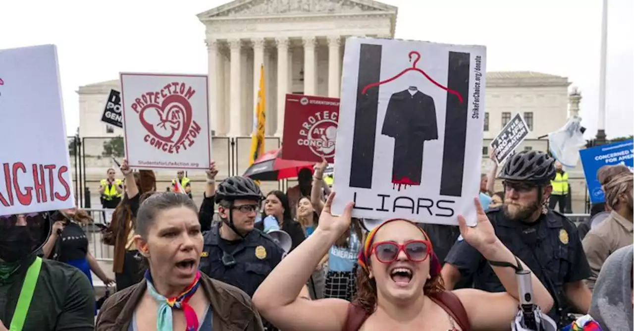 Corte Suprema Usa boccia le restrizioni al porto d’armi in strada. Esulta la Nra