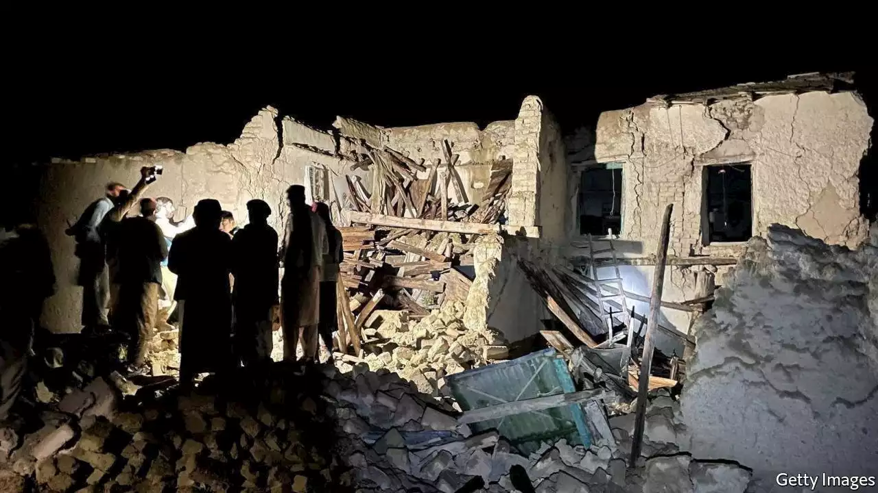 An earthquake kills hundreds in Afghanistan