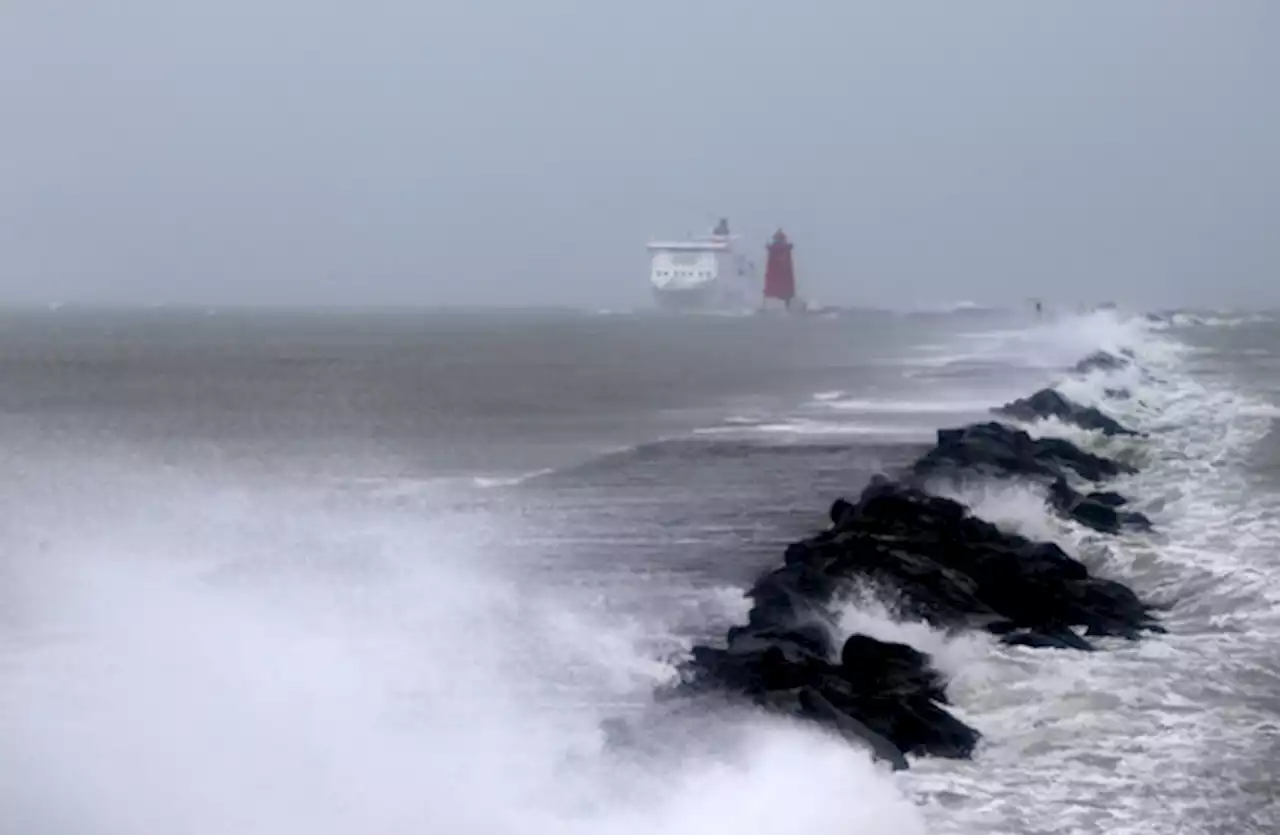 Rain and thunderstorm warnings to be in place across Connacht and Munster tomorrow
