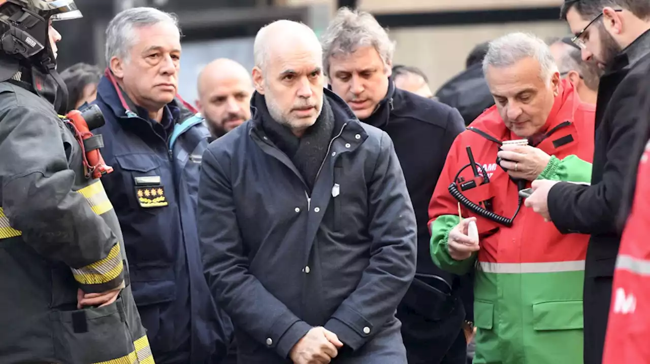 Larreta fue al edificio incendiado y pidió esperar las pericias para determinar el origen del fuego