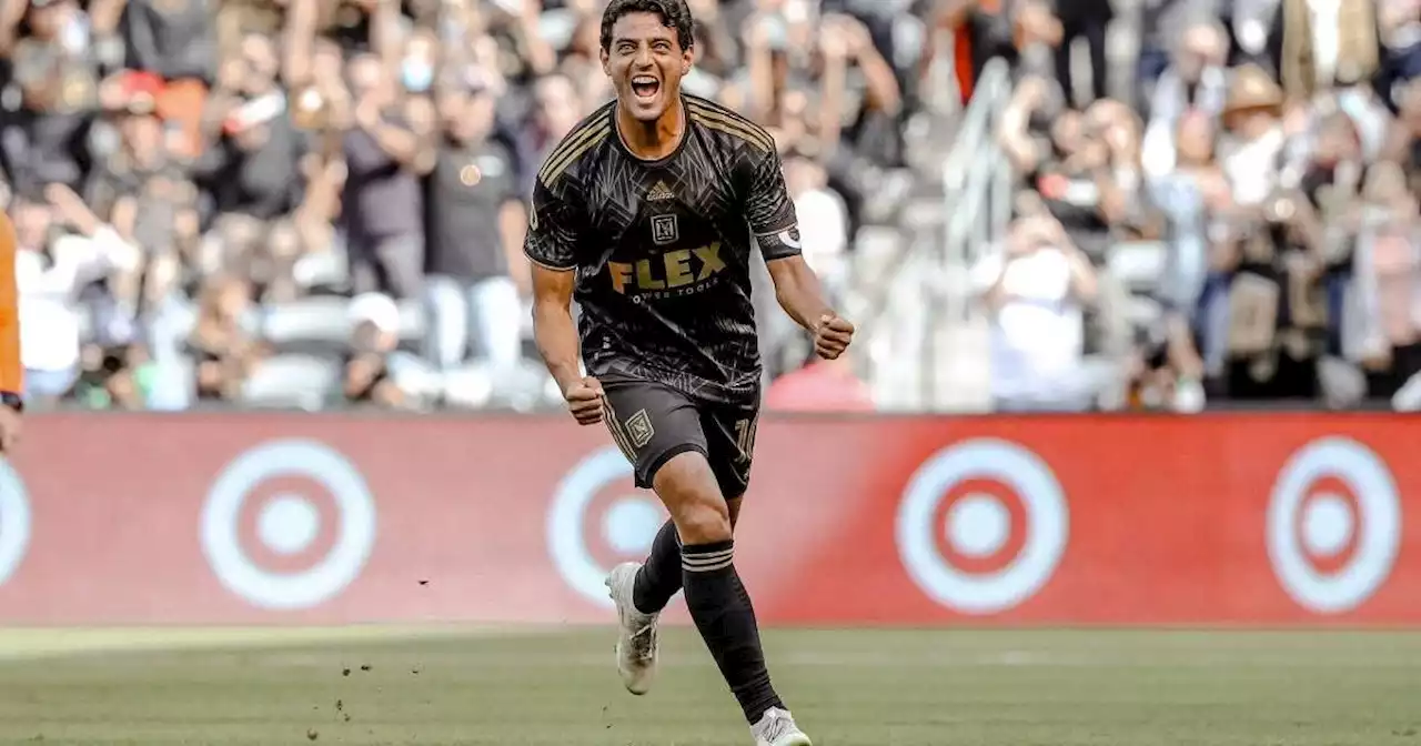 Los equipos de la Liga BBVA MX que podrían fichar a Carlos Vela