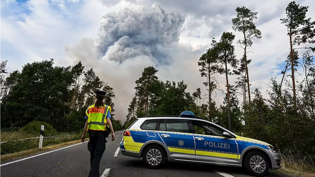 Gohrischheide – Waldbrand auf 350 Hektar! Winde heizen Feuer weiter an