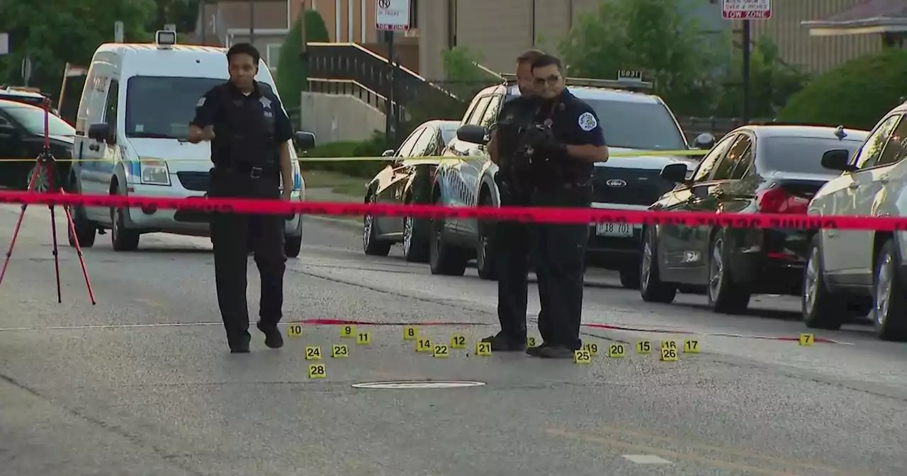 18-year-old man dead, 2 injured after shooting in Morgan Park