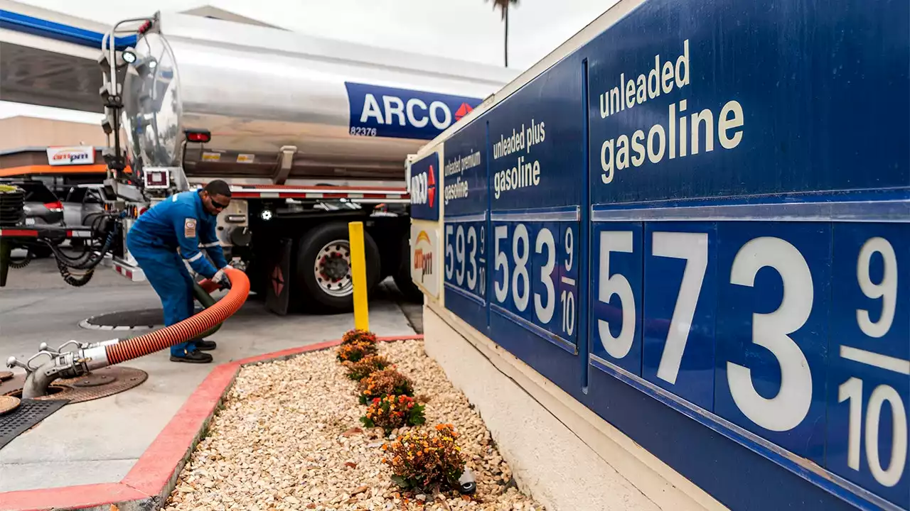 Gas prices could reach 'apocalyptic' numbers this summer if hurricanes threaten refining, oil expert warns