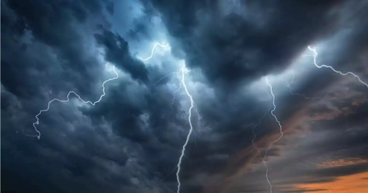Met Éireann issues thunderstorm warning for 11 counties | JOE.ie