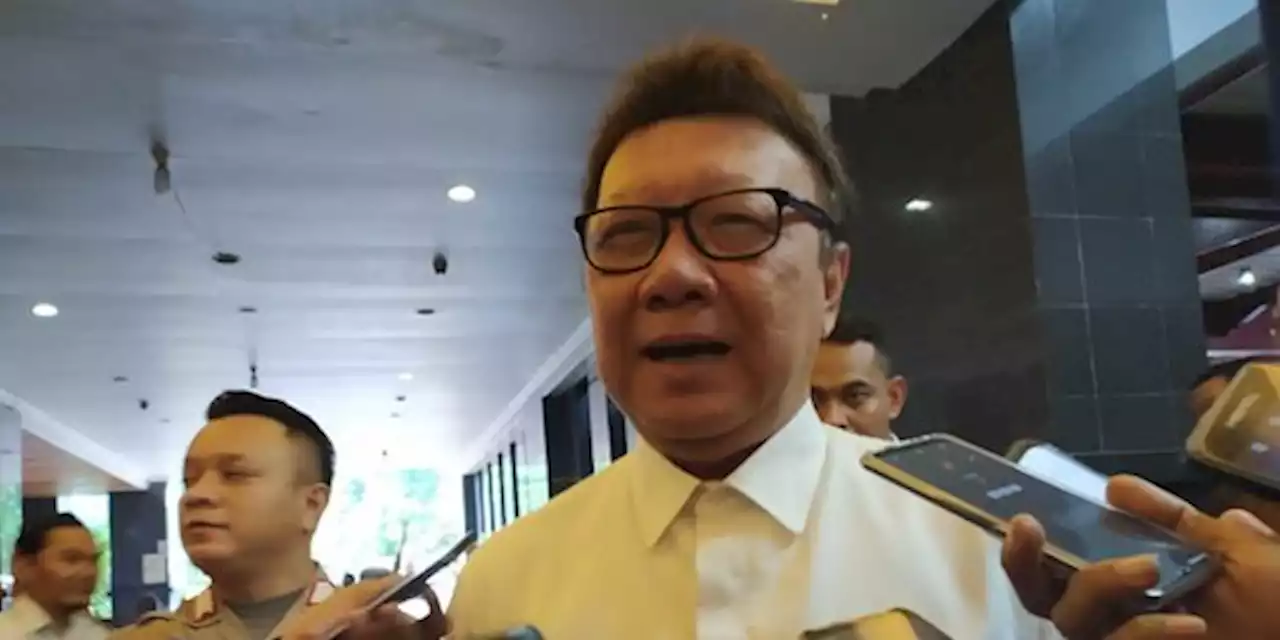 Update Kesehatan Tjahjo Kumolo: Tidak Koma, Tapi Harus Dirawat Intensif di RS | merdeka.com