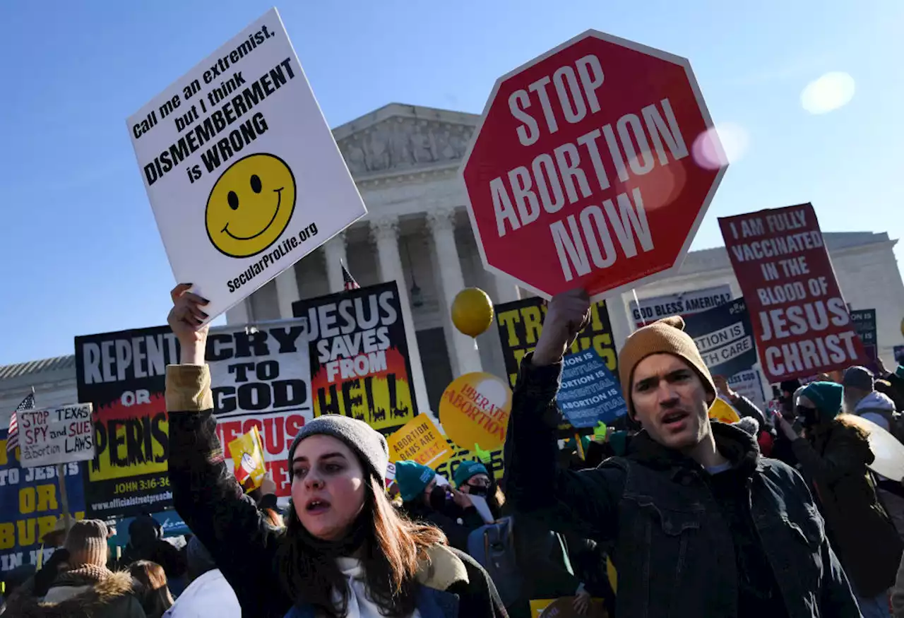 Supreme Court Overturns Roe v. Wade, Allowing States to Ban Abortion