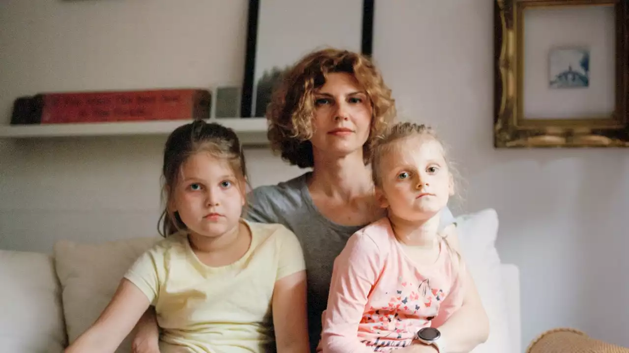 A Ukrainian Refugee’s Fight to Save the Family She Left Behind