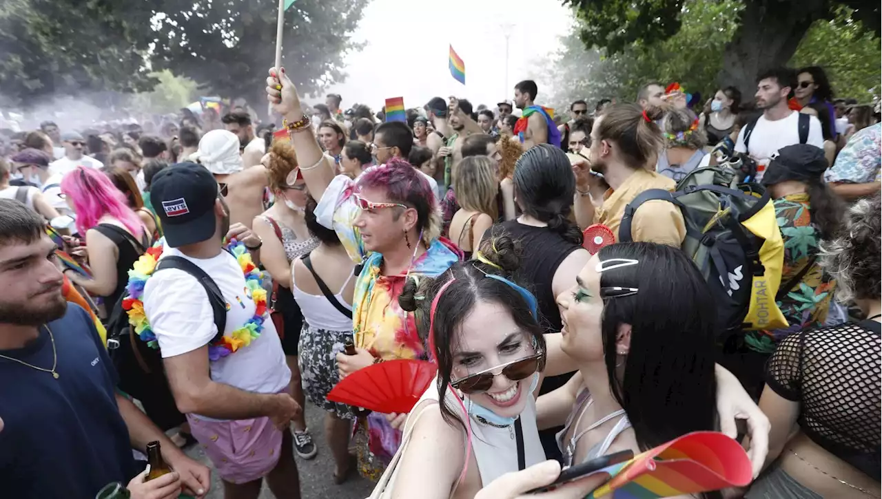 Pride a Bologna, l'esclusione dei poliziotti gay divide le comunità di Lgbt+. Marrazzo: 'Scelta discriminatoria'