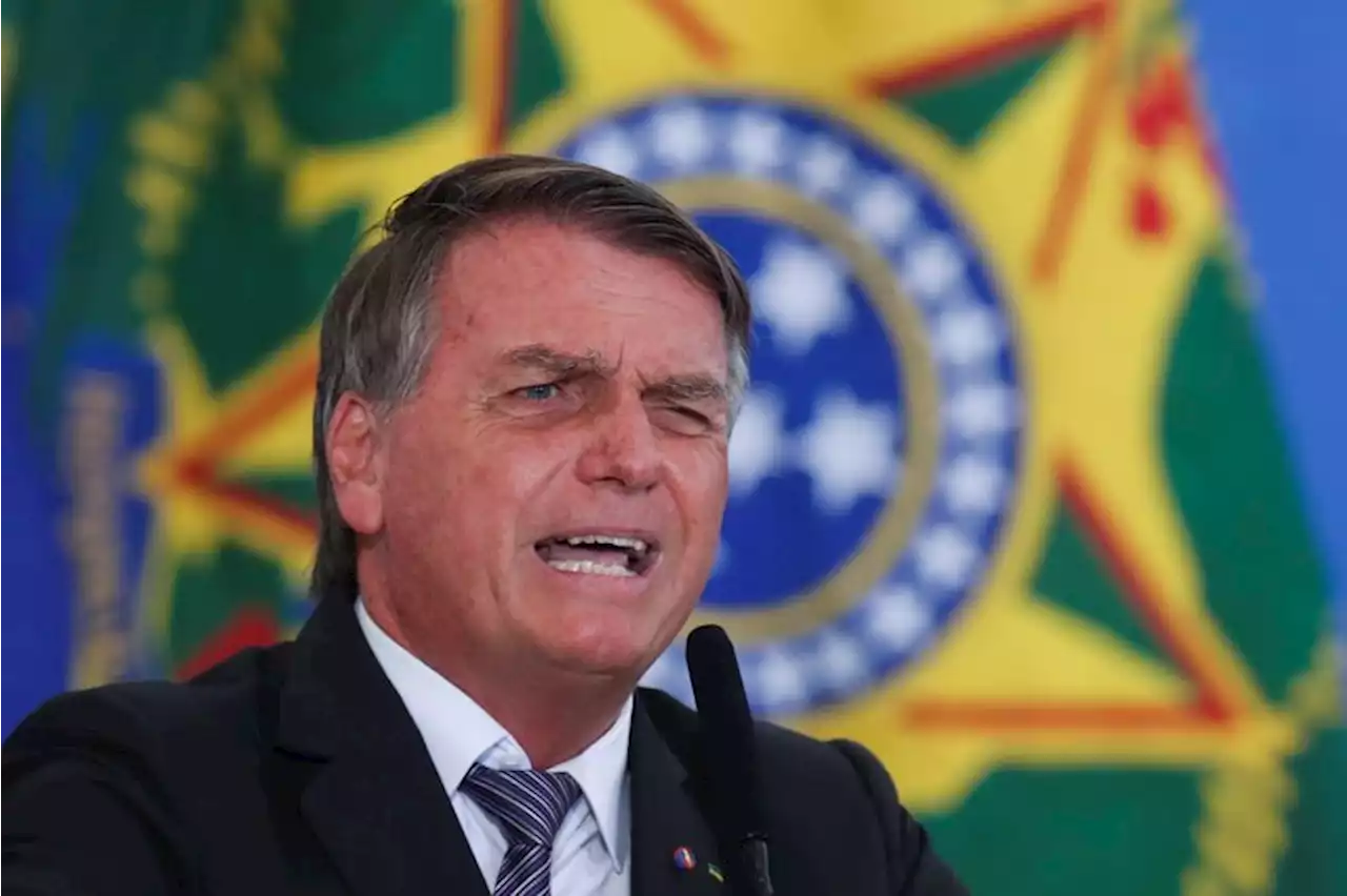 Bolsonaro é detonado por internautas após criticar aborto de criança estuprada em SC - ISTOÉ Independente