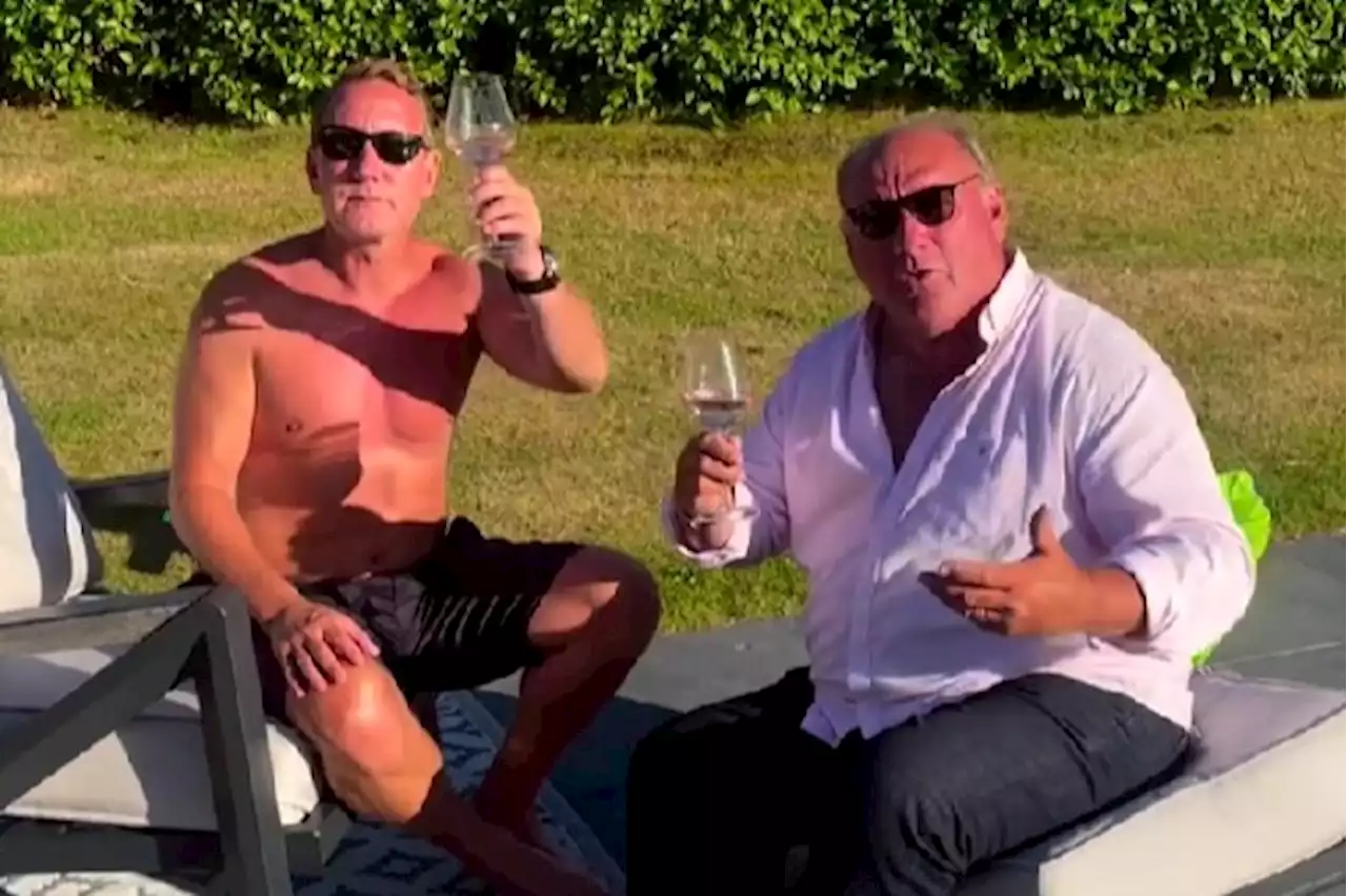 Ray Parlour rocks his ripped physique alongside Alan Brazil during talkSPORT tour