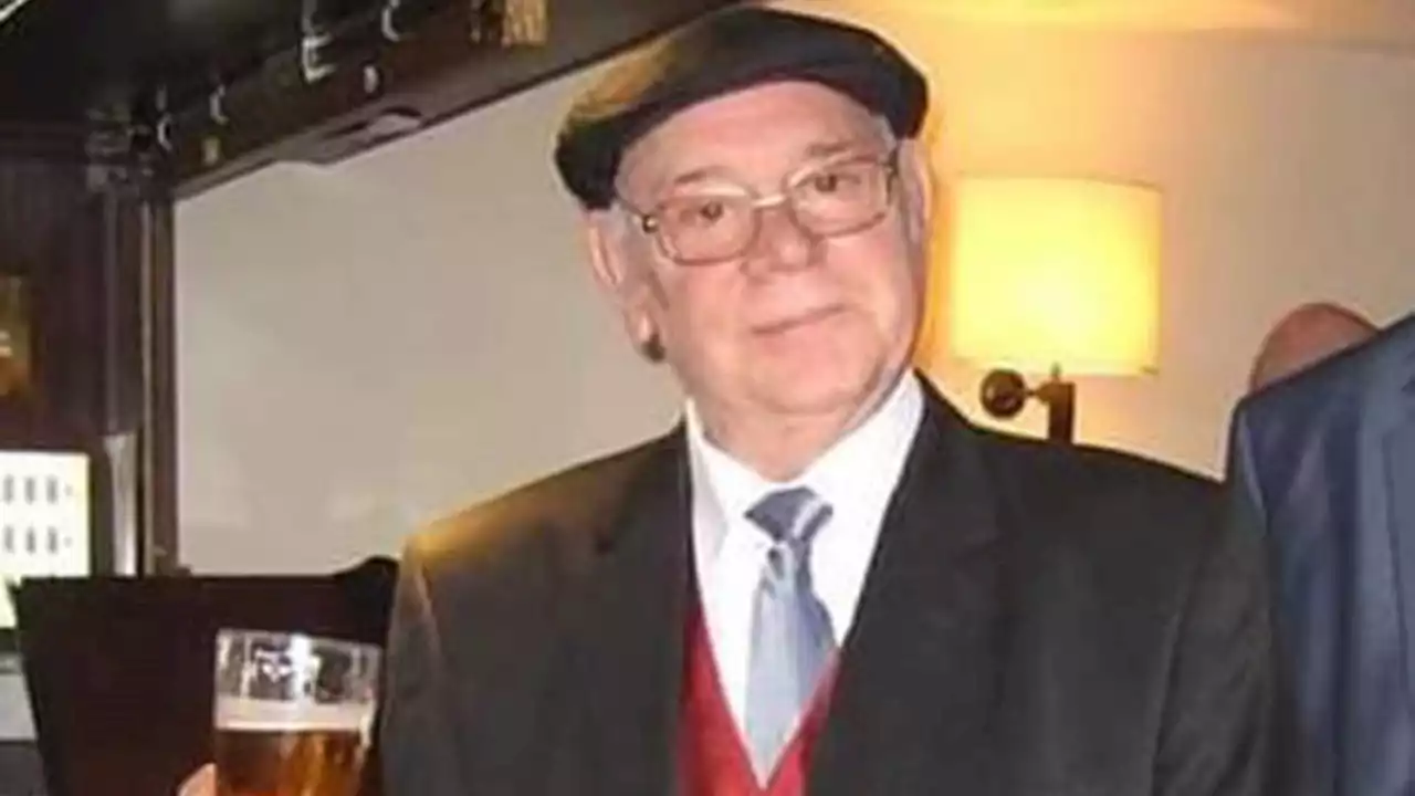 Family of drunk grandad who died after fall in Spoons are suing for £150,000