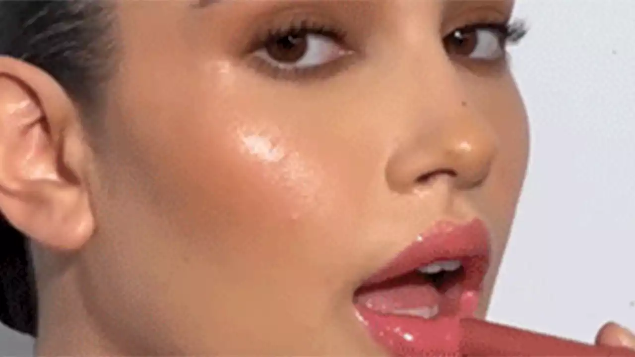 TikTok Made Me Buy It: The Glossy Balm That’s Also a Plumping Lip Serum