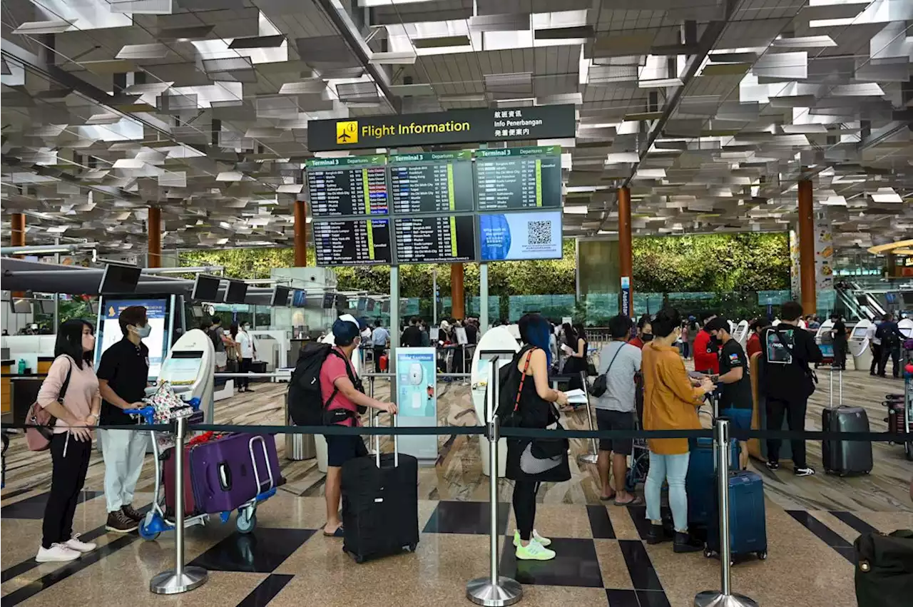 $3 increase in taxi surcharge from Singapore Changi Airport extended