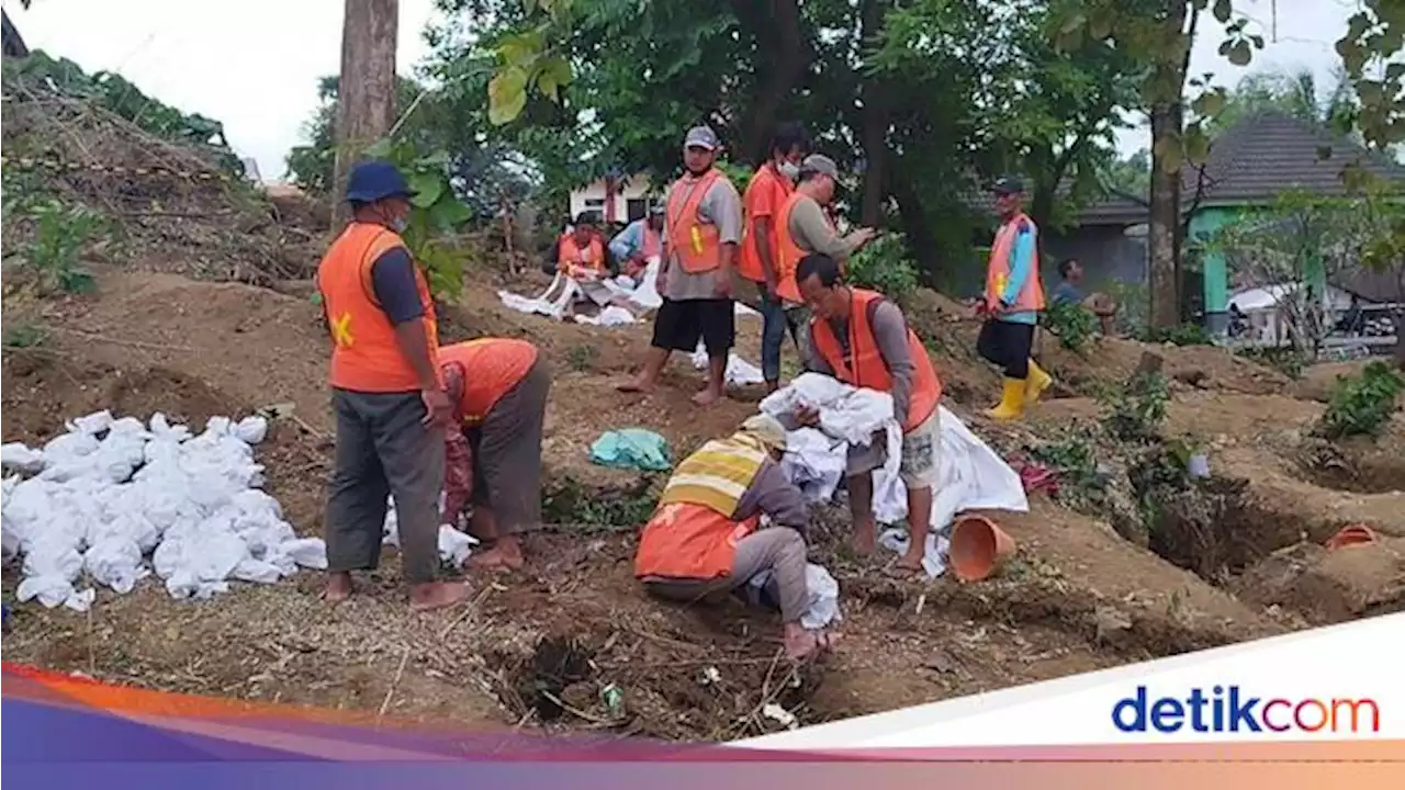 Makam Dibongkar Imbas Tol KLBM, Ada Puluhan Jasad Tanpa Nama