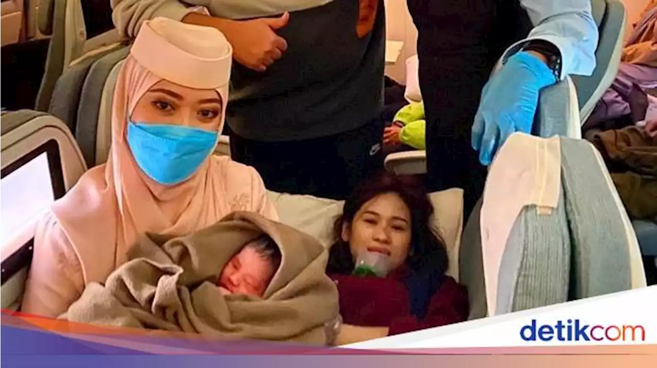 Viral Penumpang Maskapai Brunei Bersalin di Pesawat, Netizen: Anak Langit!