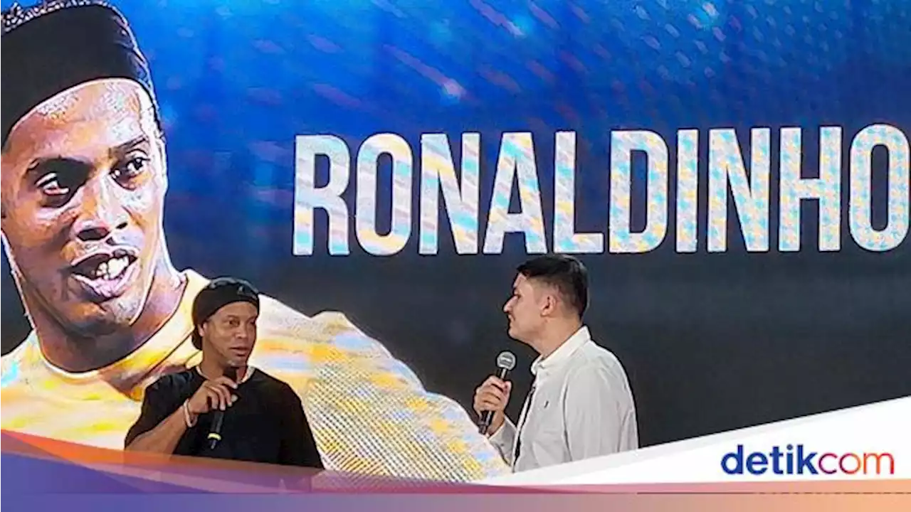 Ronaldinho Rupanya Sering Dapat Cerita soal Sepakbola Indonesia