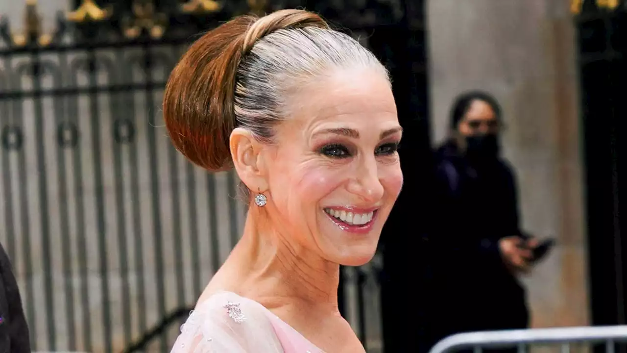 Sarah Jessica Parker Asks Fans to Stop Calling Her Gray Hair 'Brave'