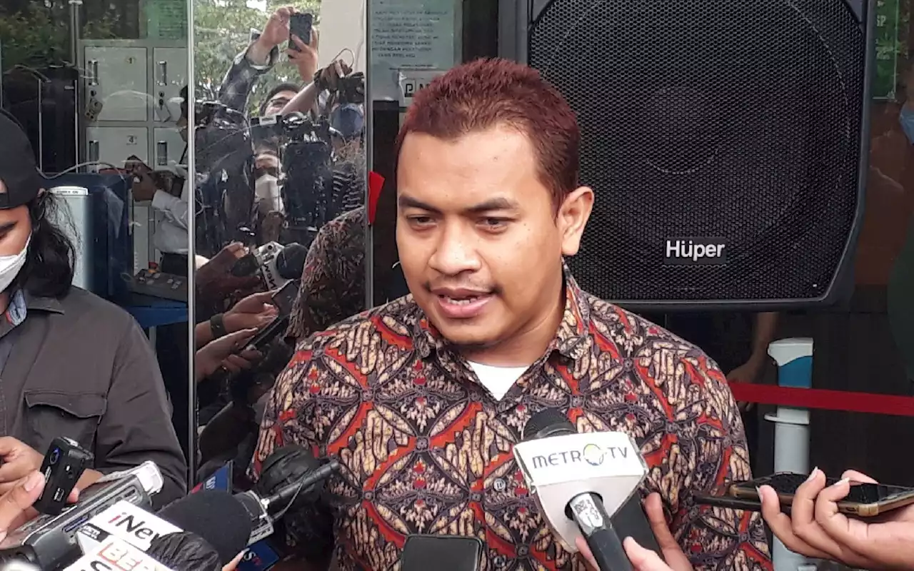 Jubir Habib Rizieq Minta Guberbur Anies Turun Tangan Terkait Promo Miras Holywings