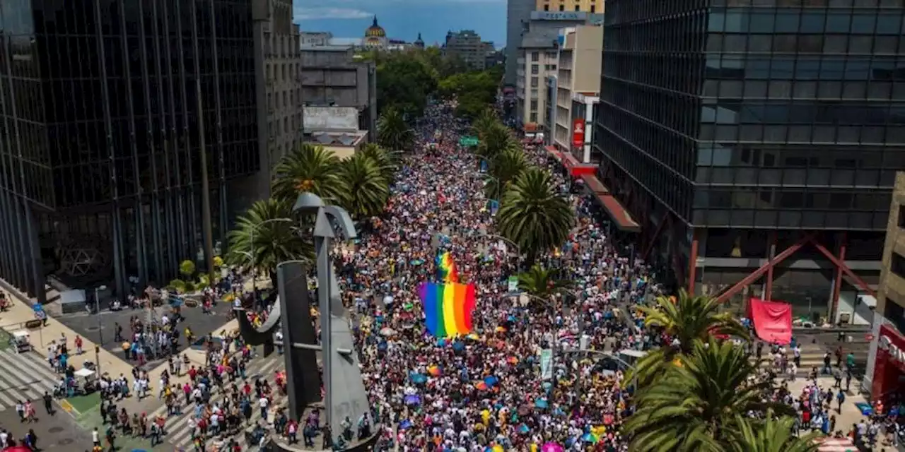 Marcha por el orgullo LGBT+ en CDMX 2022