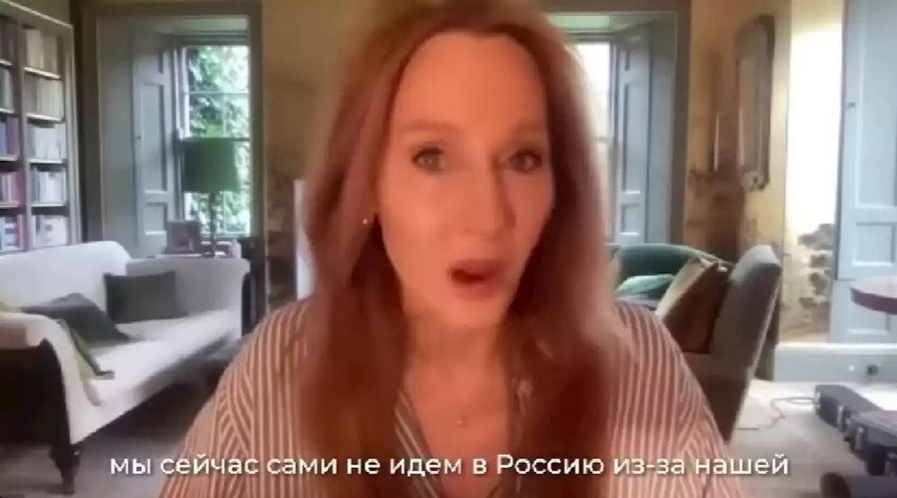 J. K. Rowling a colloquio via zoom con Zelensky... ma era uno scherzo di due comici russi: 'Fatto sgradevole'