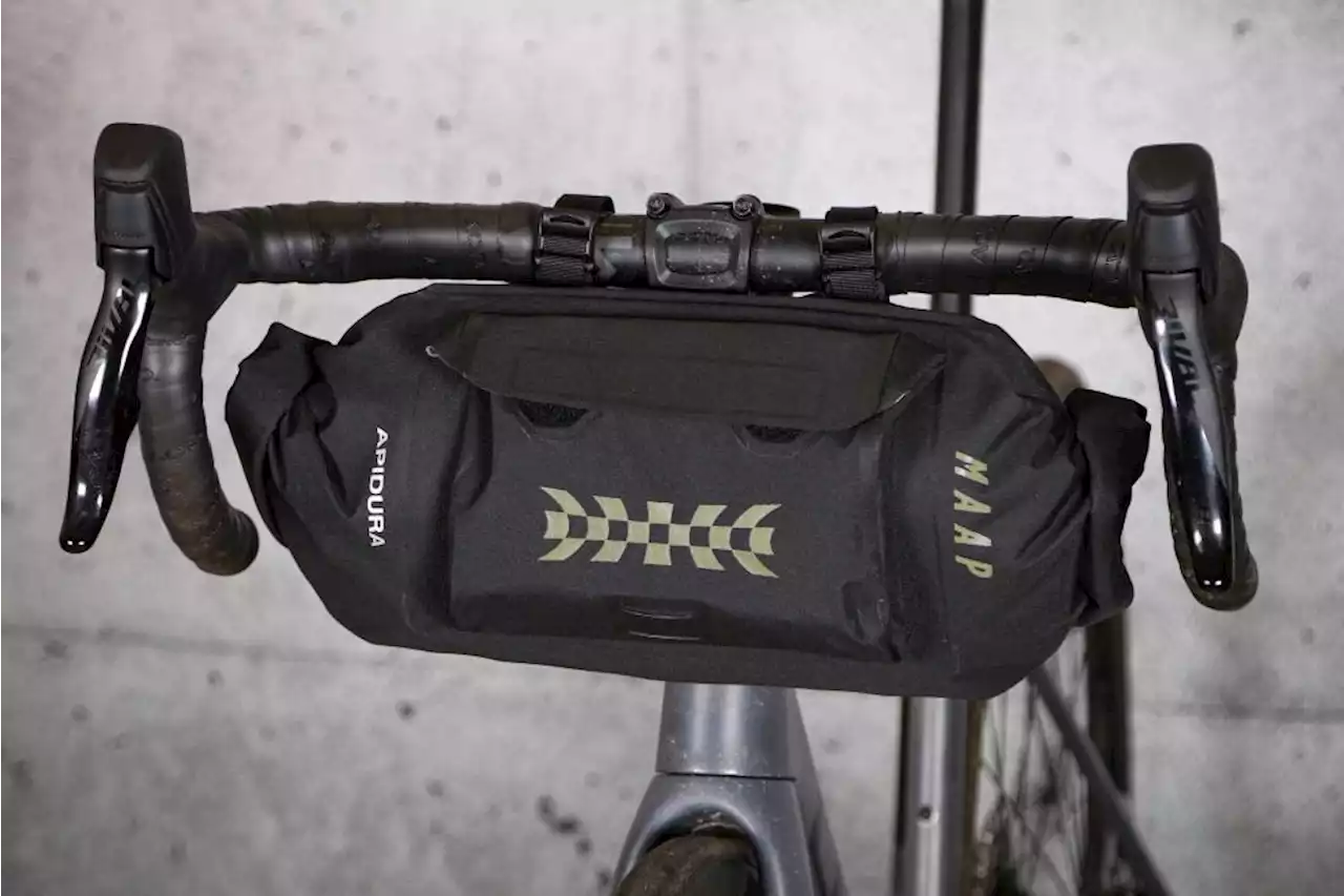 MAAP x Apidura Handlebar Pack (9L)